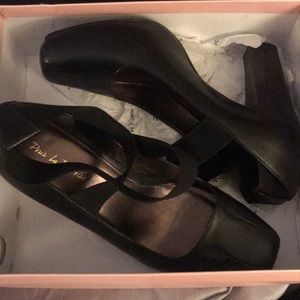 Shoes (Brand NEW)